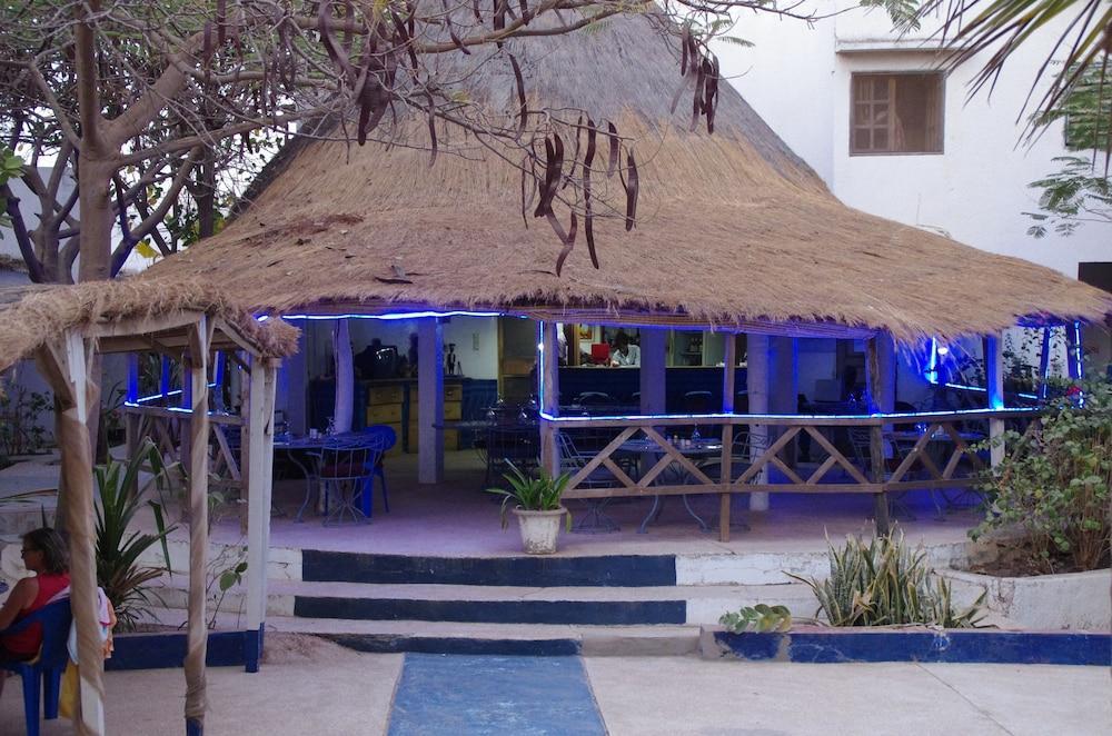 Blue Africa Hotel M'Bour Exterior photo